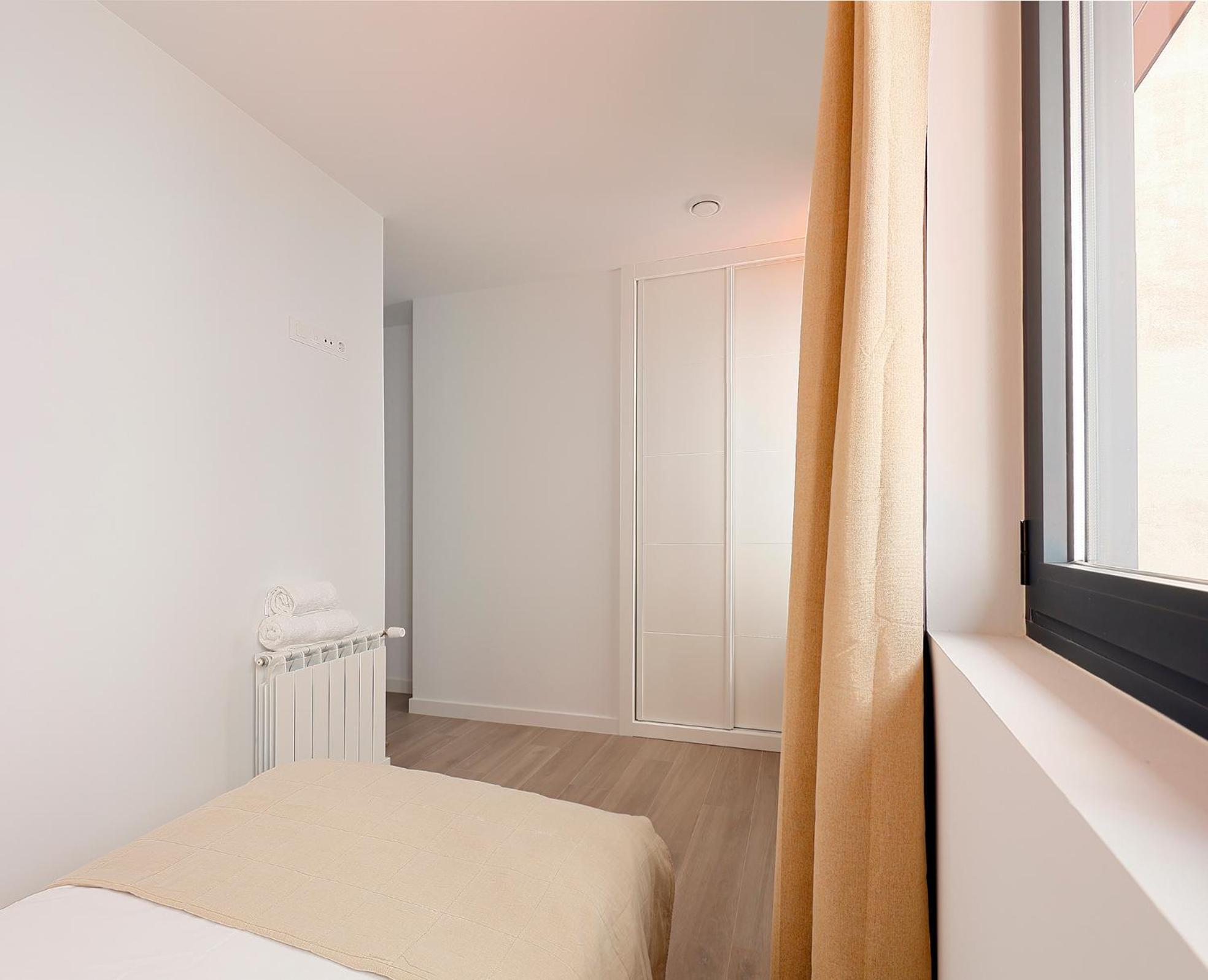 Apartamentos Sobrecantu Oviedo Eksteriør bilde